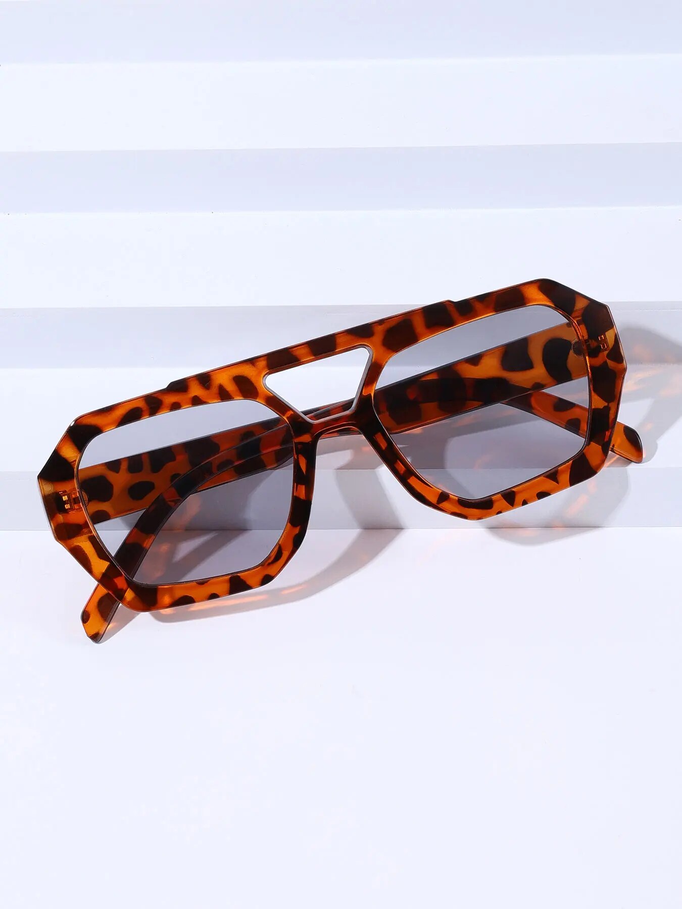 Lunettes de soleil carrées vin - Women'S Fashion Eyewear avis et prix