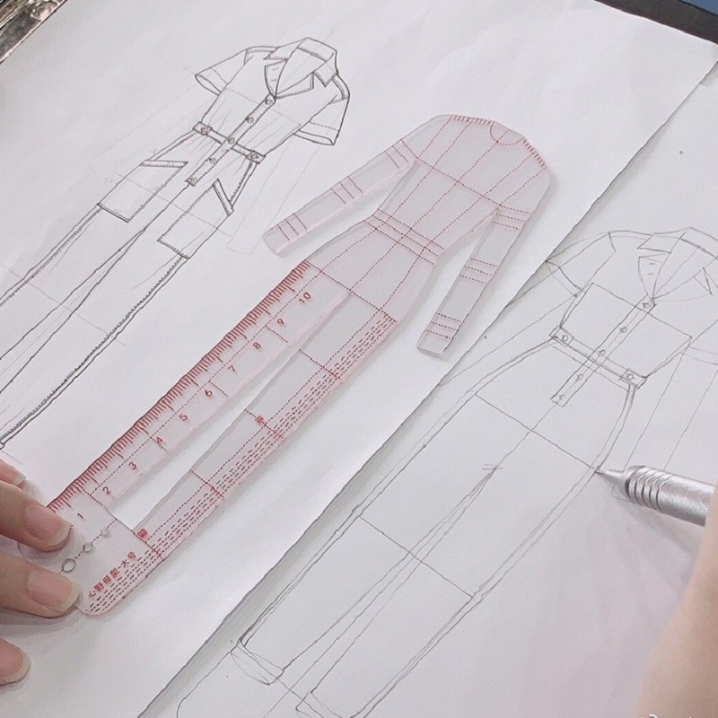 Règle de dessin à la mode pour - Women Fashion Figure Template avis et prix