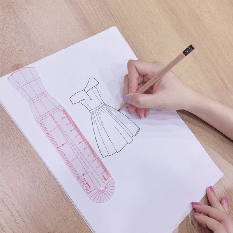 Règle de dessin à la mode pour - Women Fashion Figure Template avis et prix