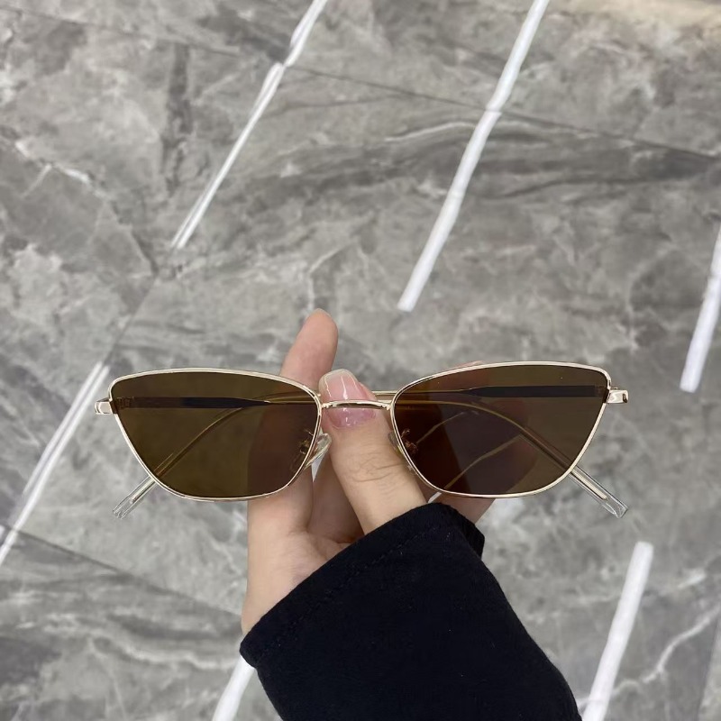 Lunettes de soleil en métal en - Women'S Fashion Eyewear avis et prix